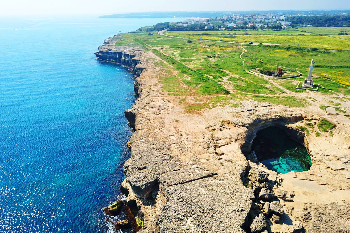 grotta della poesia in Puglia