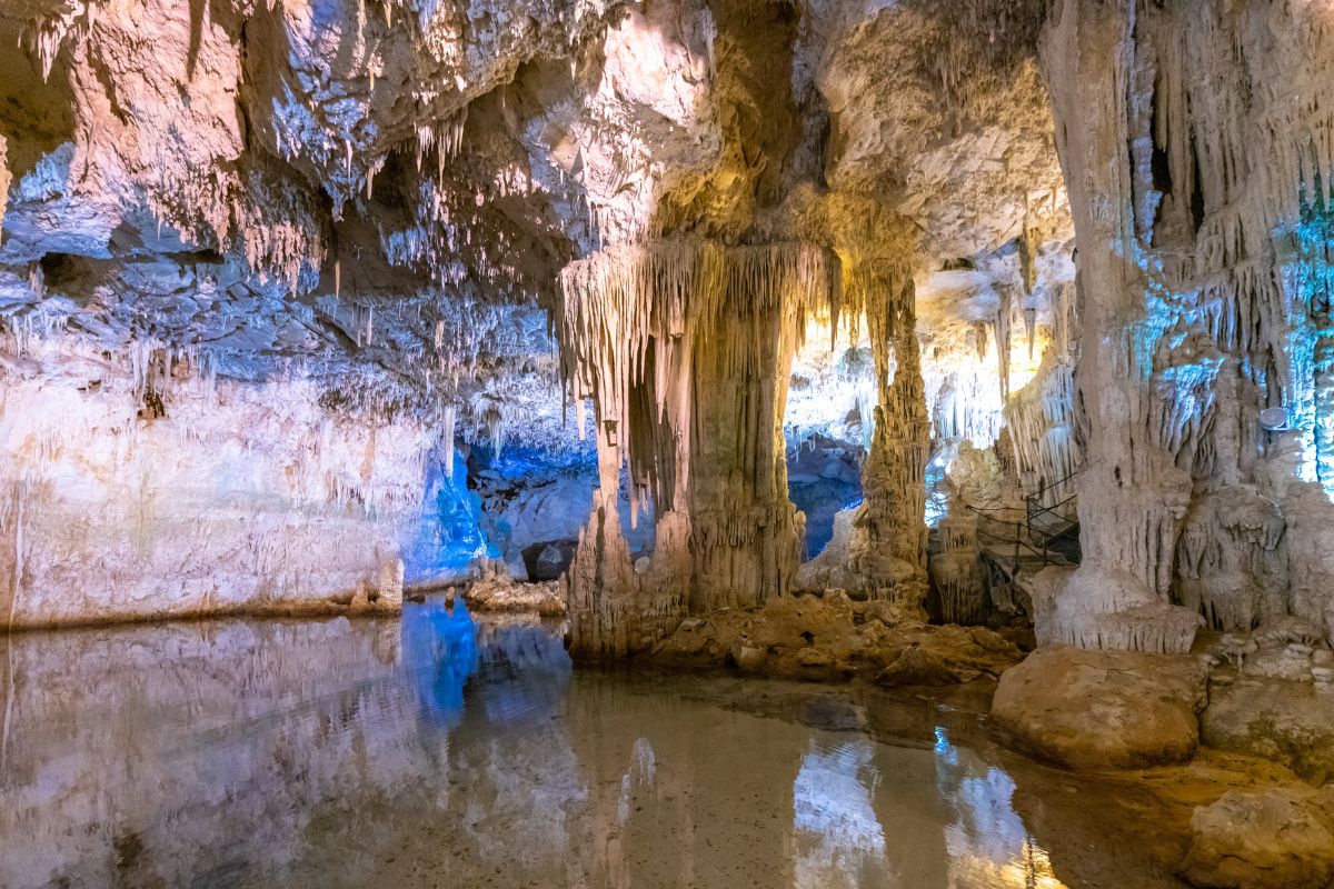 Visita la Grotta di Nettuno