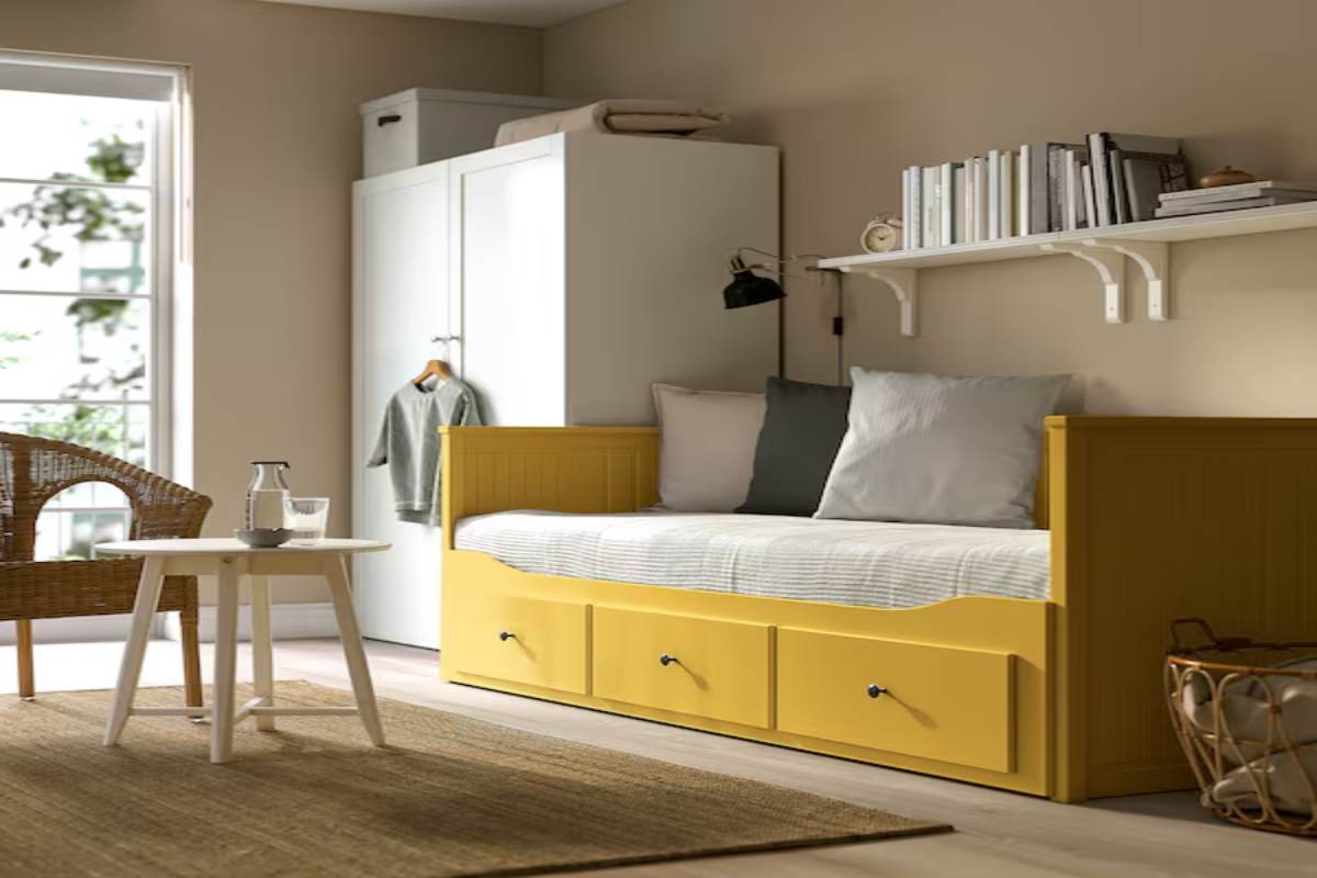 letto divano HEMNES