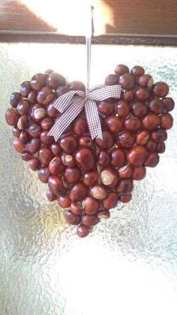 cuore fai da te con castagne