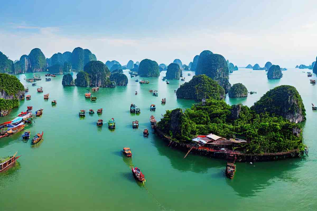 Baia di Ha Long, i faraglioni