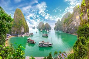 La Baia di Ha Long: un paradiso naturale creato dalla mitologia dei draghi