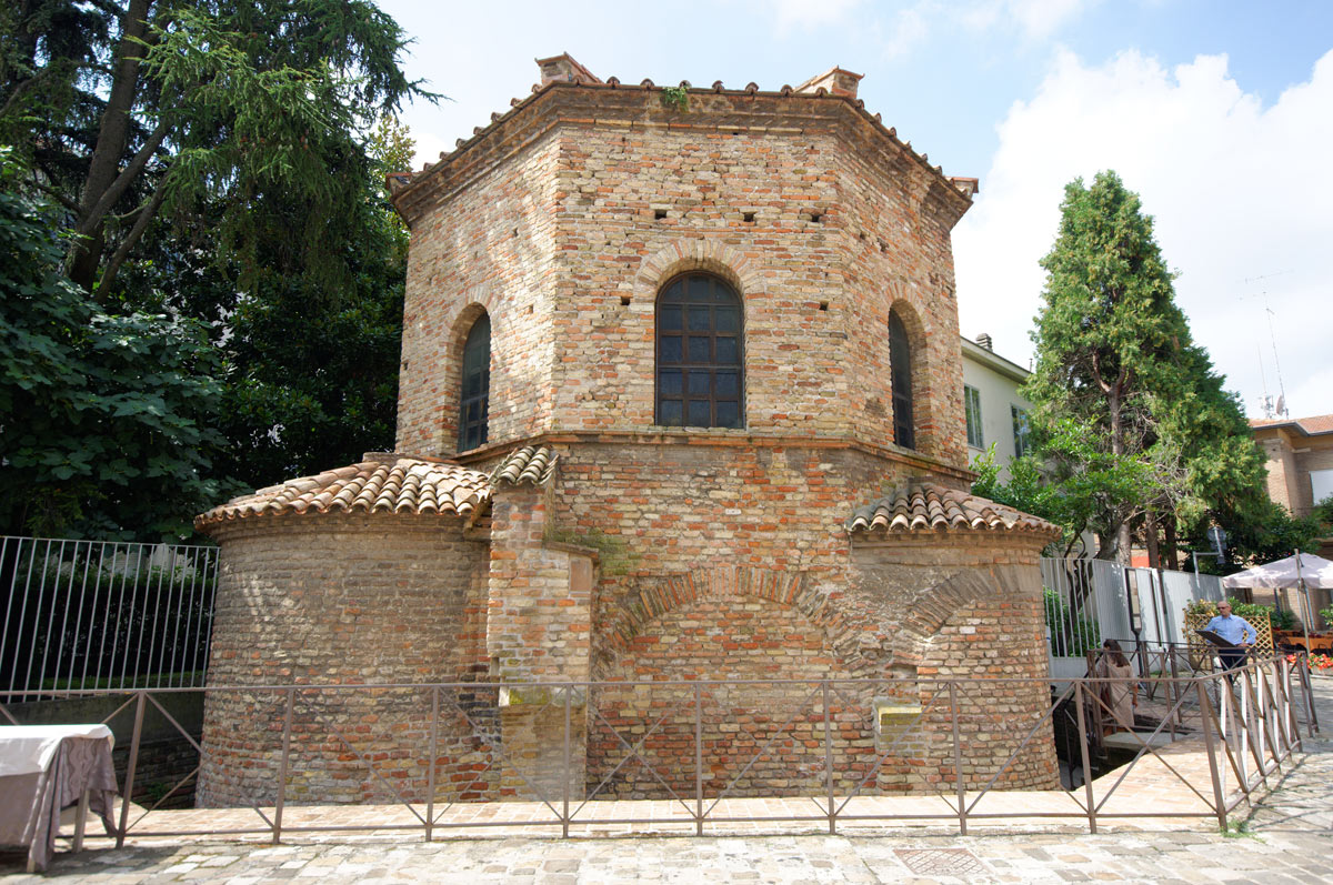 battistero degli ariani