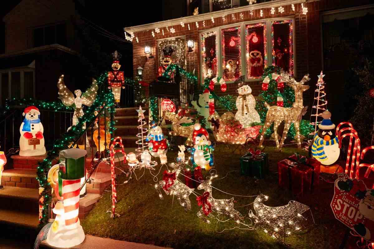 rendi unico il tuo giardino con le luci