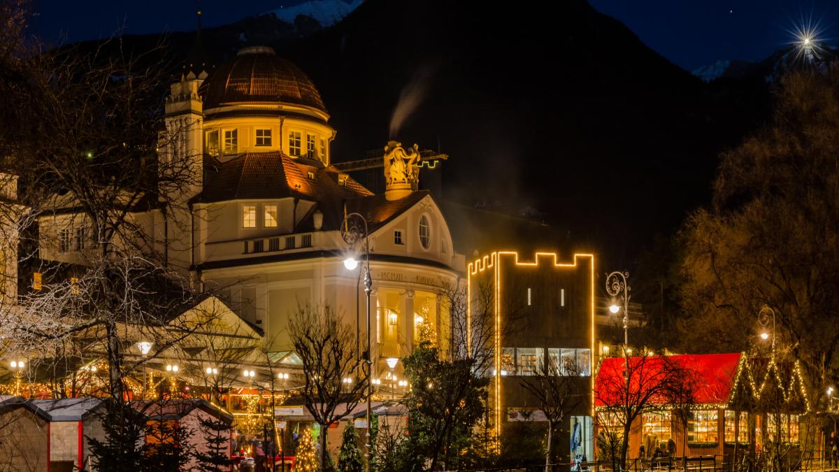 Luminarie natalizie in città e borghi d'Italia