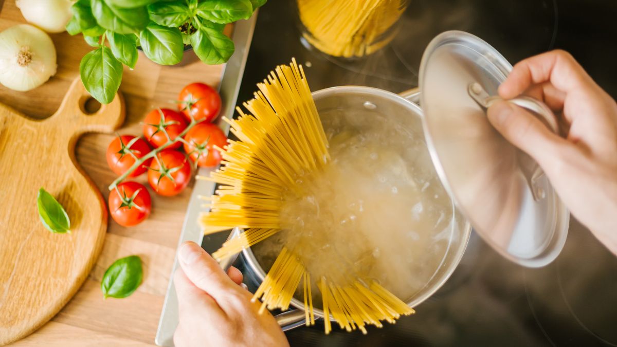 Come riutilizzare l'acqua di cottura della pasta